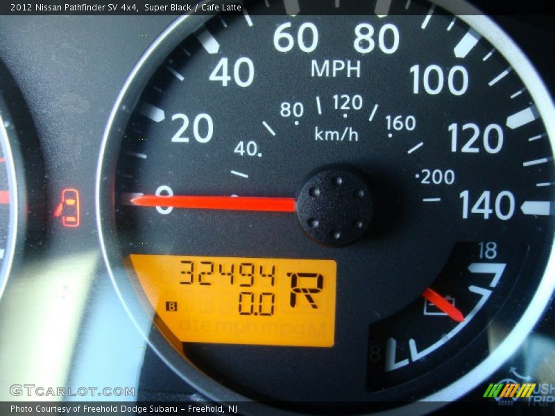 Super Black / Cafe Latte 2012 Nissan Pathfinder SV 4x4