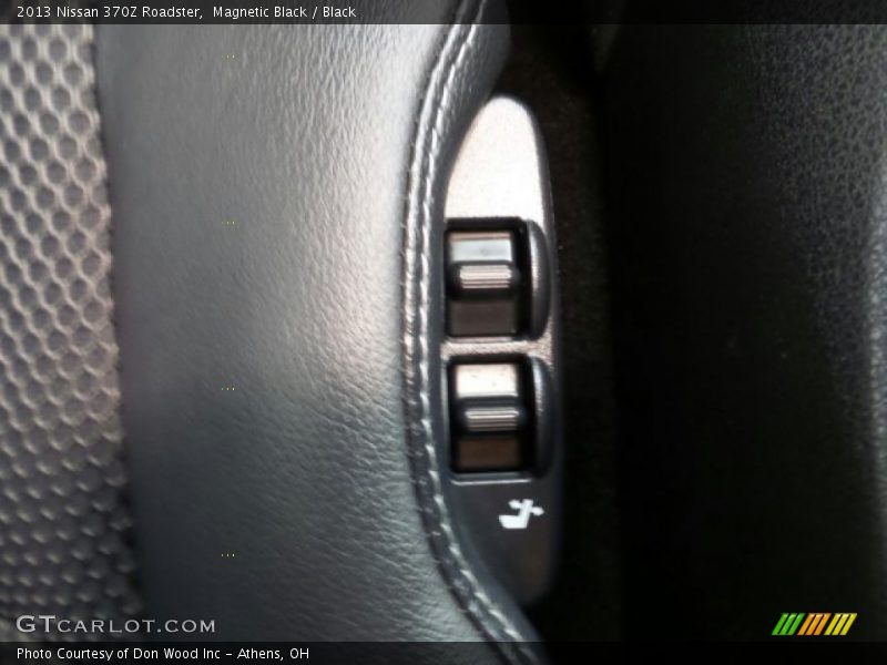 Magnetic Black / Black 2013 Nissan 370Z Roadster