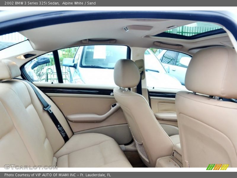 Alpine White / Sand 2002 BMW 3 Series 325i Sedan