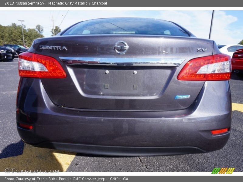 Magnetic Gray Metallic / Charcoal 2013 Nissan Sentra SV