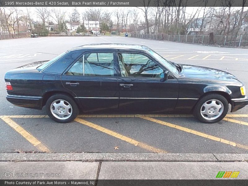 Black Pearl Metallic / Parchment 1995 Mercedes-Benz E 420 Sedan