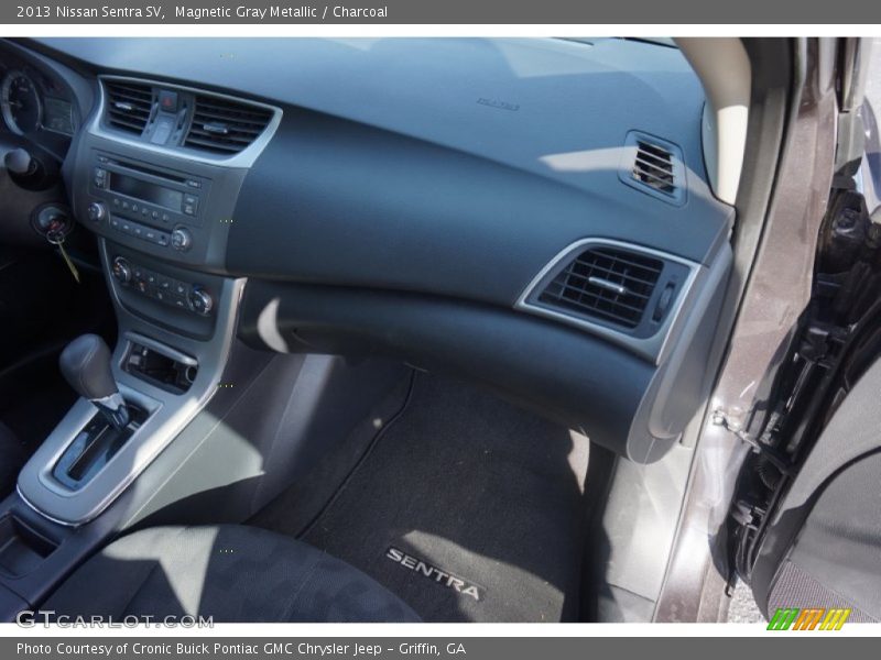 Magnetic Gray Metallic / Charcoal 2013 Nissan Sentra SV