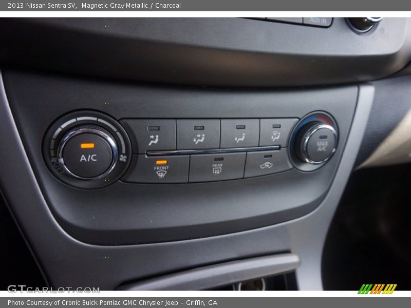 Magnetic Gray Metallic / Charcoal 2013 Nissan Sentra SV