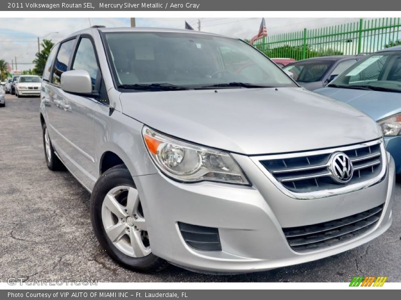 Mercury Silver Metallic / Aero Gray 2011 Volkswagen Routan SEL