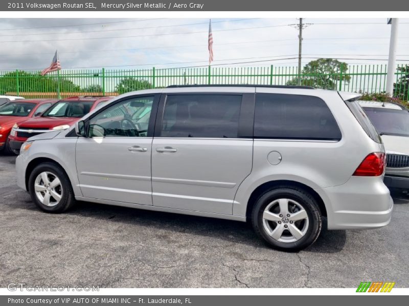 Mercury Silver Metallic / Aero Gray 2011 Volkswagen Routan SEL