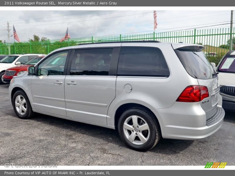 Mercury Silver Metallic / Aero Gray 2011 Volkswagen Routan SEL