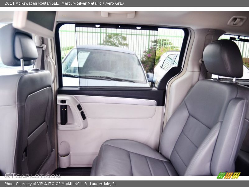 Mercury Silver Metallic / Aero Gray 2011 Volkswagen Routan SEL
