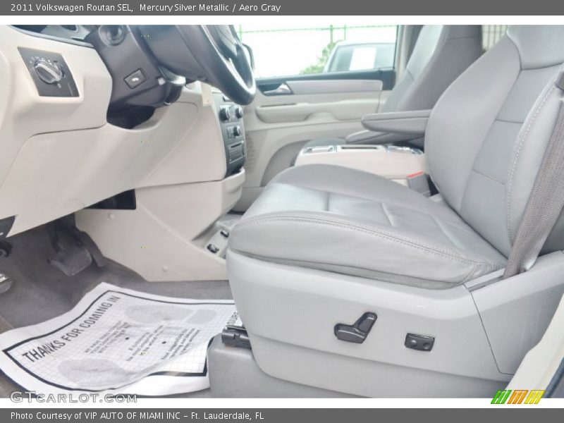 Mercury Silver Metallic / Aero Gray 2011 Volkswagen Routan SEL