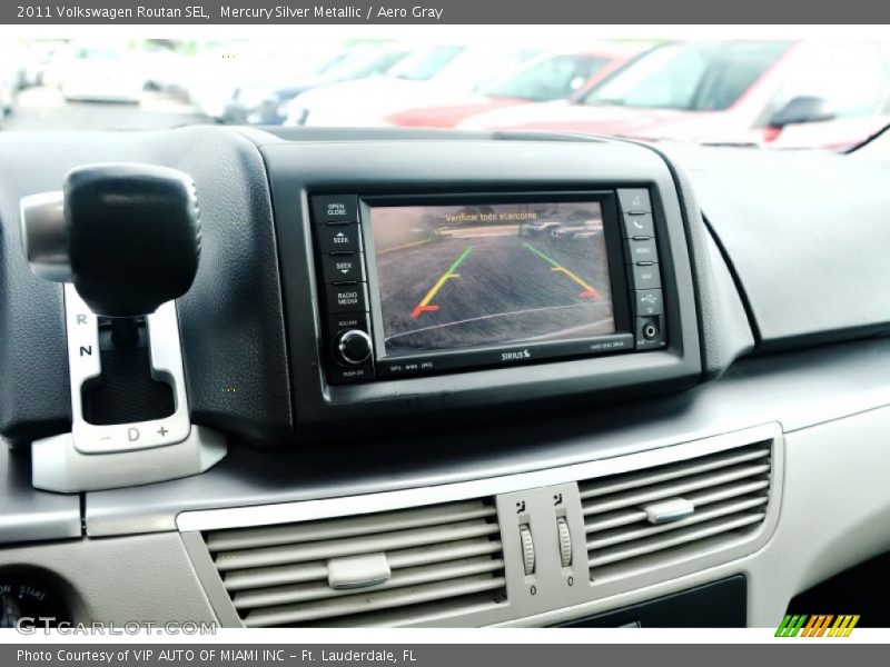 Mercury Silver Metallic / Aero Gray 2011 Volkswagen Routan SEL