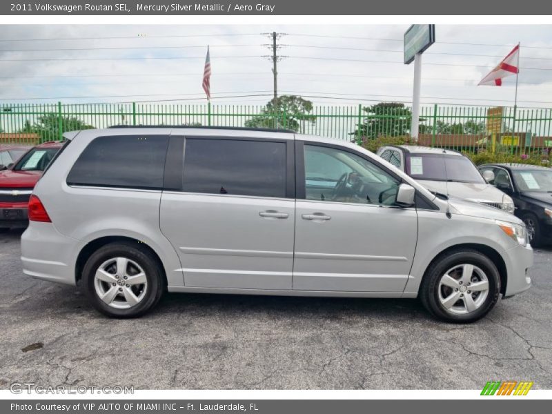 Mercury Silver Metallic / Aero Gray 2011 Volkswagen Routan SEL