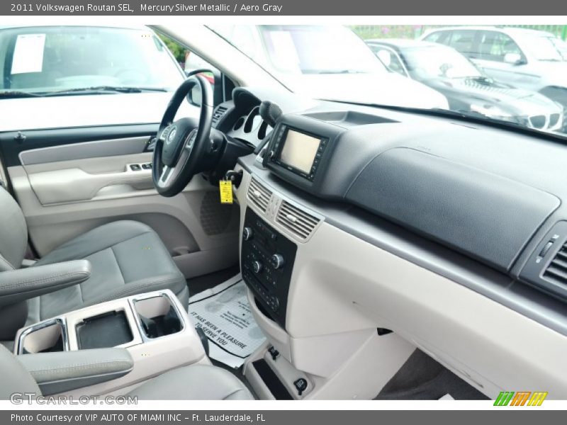 Mercury Silver Metallic / Aero Gray 2011 Volkswagen Routan SEL