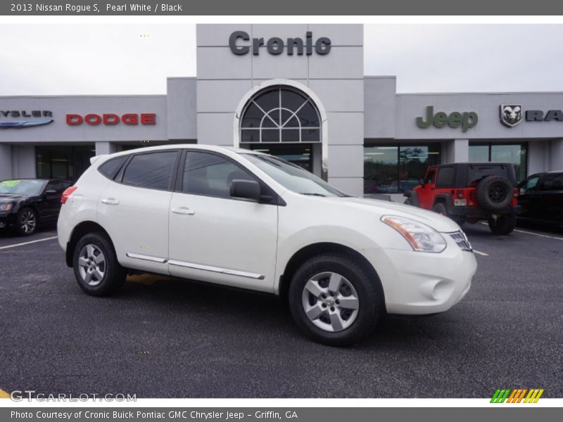 Pearl White / Black 2013 Nissan Rogue S
