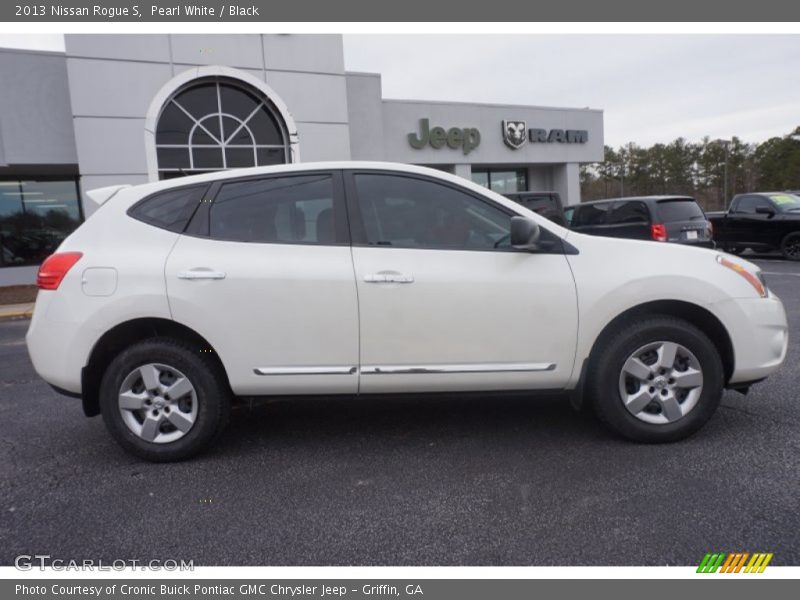 Pearl White / Black 2013 Nissan Rogue S
