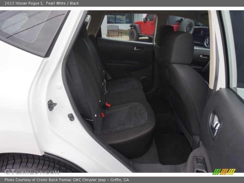 Pearl White / Black 2013 Nissan Rogue S