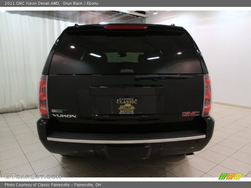 Onyx Black / Ebony 2011 GMC Yukon Denali AWD
