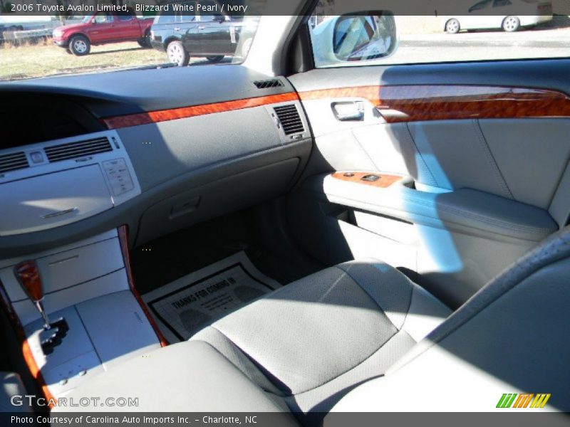 Blizzard White Pearl / Ivory 2006 Toyota Avalon Limited