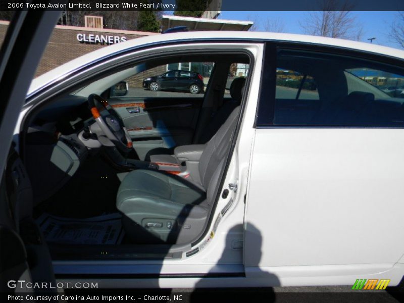 Blizzard White Pearl / Ivory 2006 Toyota Avalon Limited