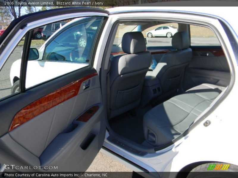 Blizzard White Pearl / Ivory 2006 Toyota Avalon Limited