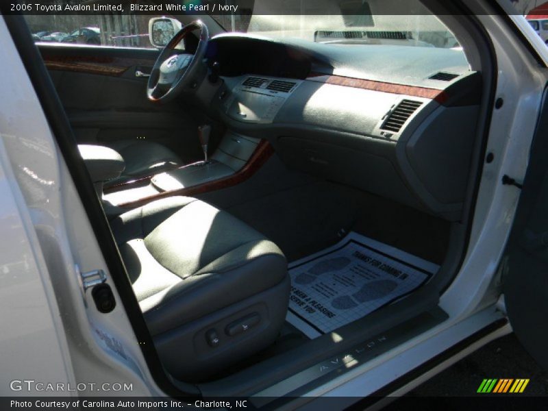 Blizzard White Pearl / Ivory 2006 Toyota Avalon Limited