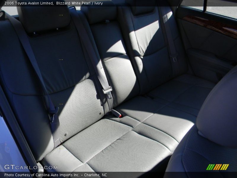 Blizzard White Pearl / Ivory 2006 Toyota Avalon Limited