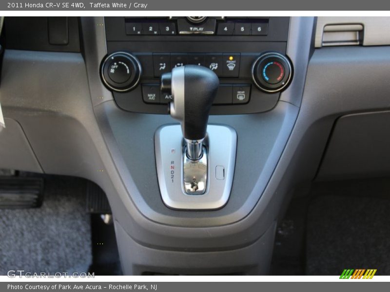 Taffeta White / Gray 2011 Honda CR-V SE 4WD