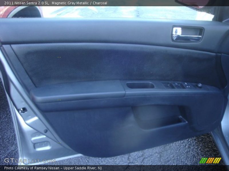 Magnetic Gray Metallic / Charcoal 2011 Nissan Sentra 2.0 SL