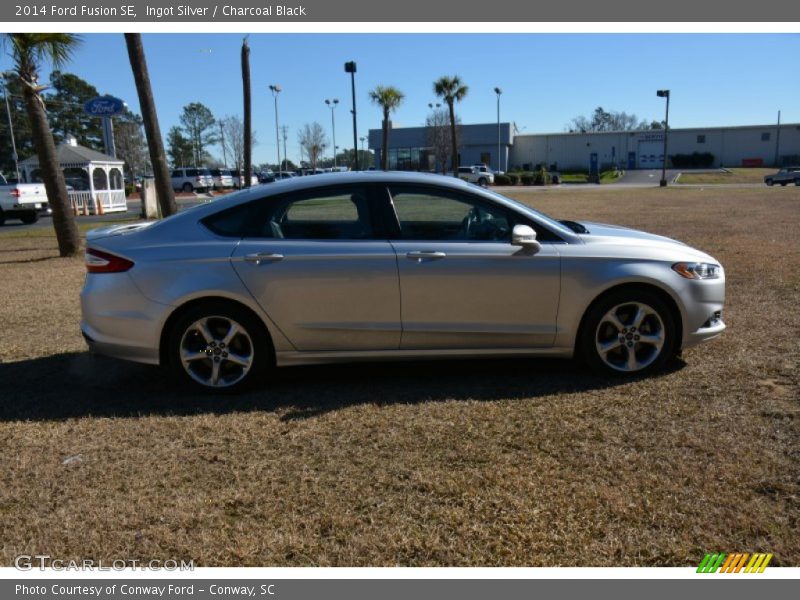 Ingot Silver / Charcoal Black 2014 Ford Fusion SE