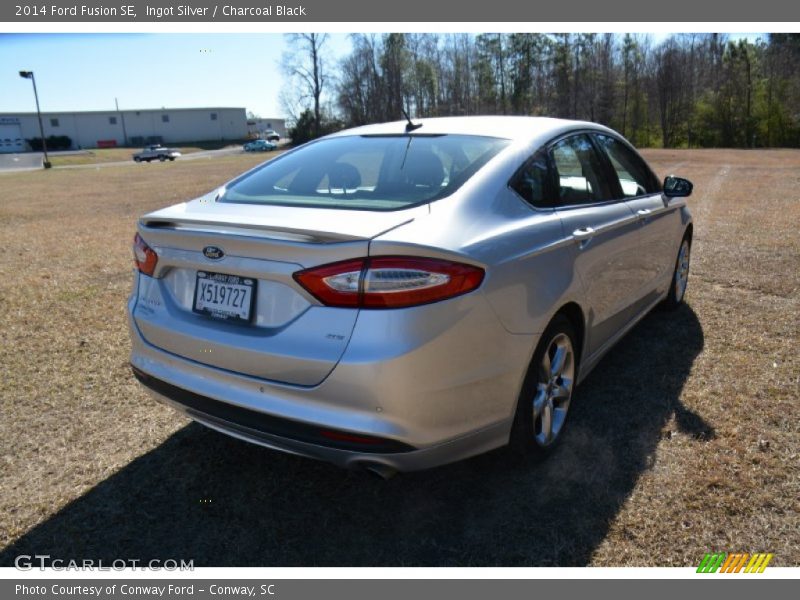 Ingot Silver / Charcoal Black 2014 Ford Fusion SE