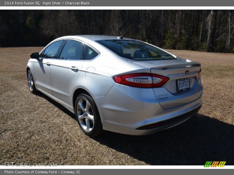 Ingot Silver / Charcoal Black 2014 Ford Fusion SE