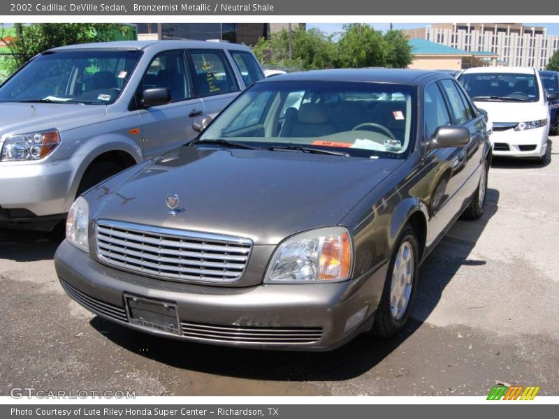 Bronzemist Metallic / Neutral Shale 2002 Cadillac DeVille Sedan