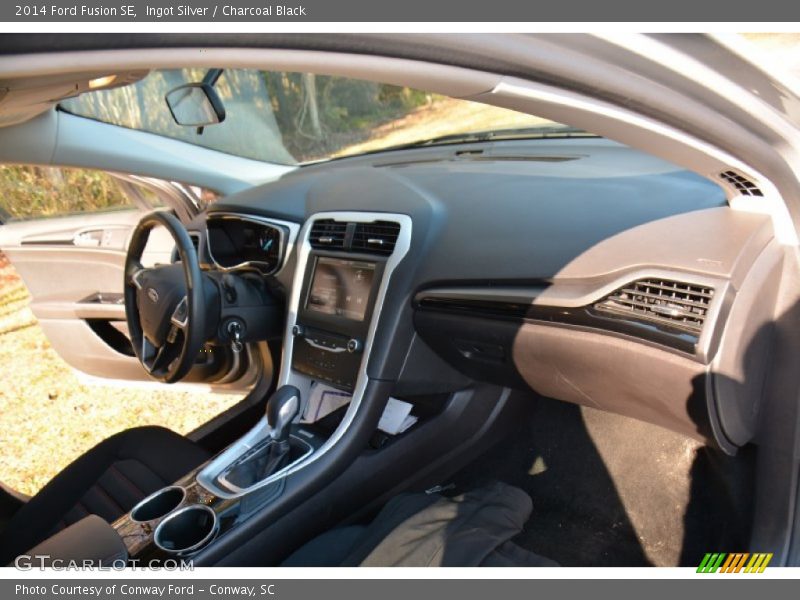 Ingot Silver / Charcoal Black 2014 Ford Fusion SE