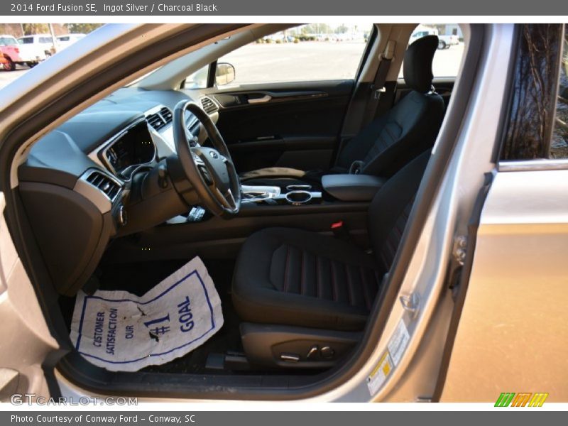 Ingot Silver / Charcoal Black 2014 Ford Fusion SE