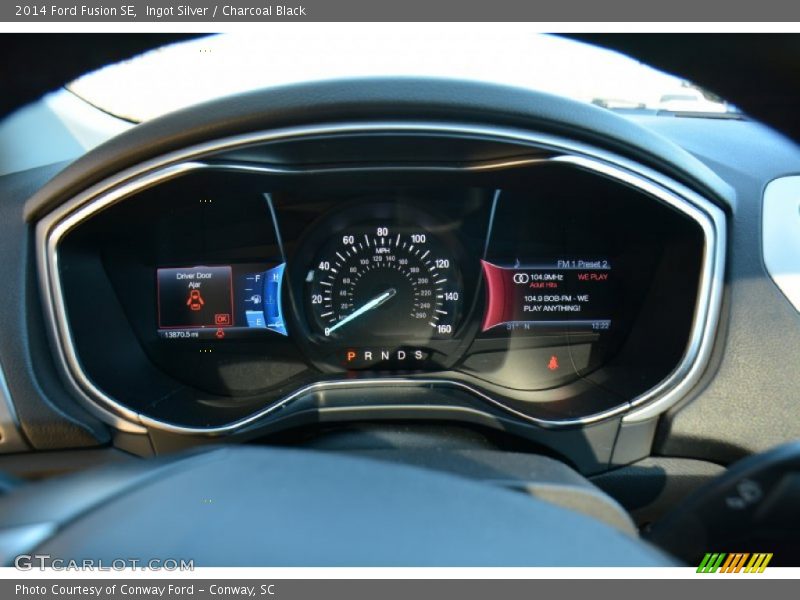Ingot Silver / Charcoal Black 2014 Ford Fusion SE