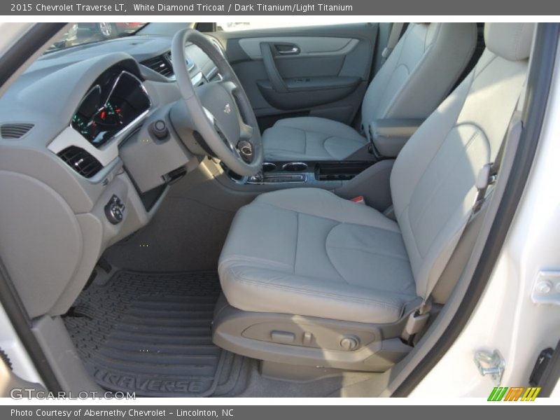 White Diamond Tricoat / Dark Titanium/Light Titanium 2015 Chevrolet Traverse LT