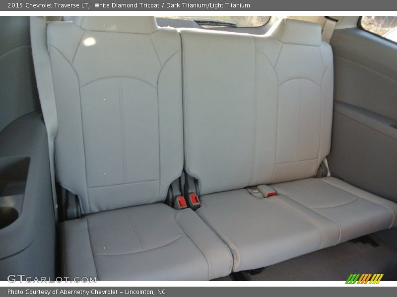 White Diamond Tricoat / Dark Titanium/Light Titanium 2015 Chevrolet Traverse LT