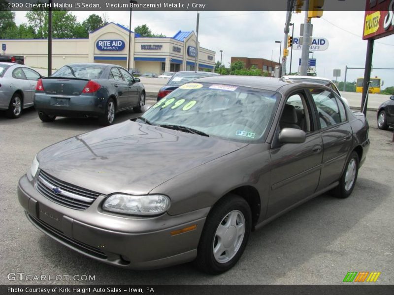 Medium Bronzemist Metallic / Gray 2000 Chevrolet Malibu LS Sedan