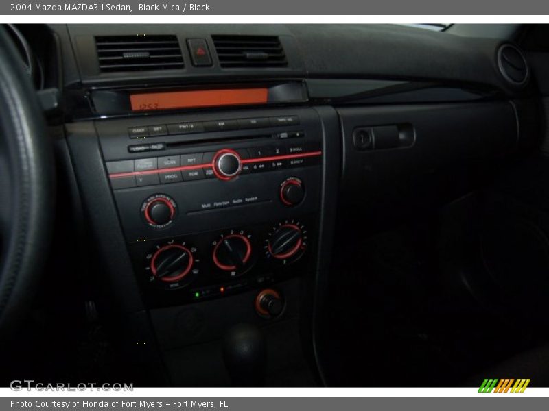 Black Mica / Black 2004 Mazda MAZDA3 i Sedan