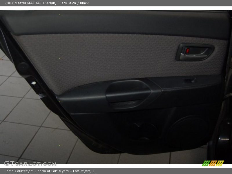 Black Mica / Black 2004 Mazda MAZDA3 i Sedan