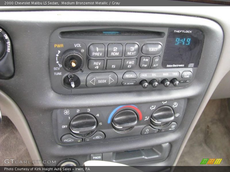 Medium Bronzemist Metallic / Gray 2000 Chevrolet Malibu LS Sedan