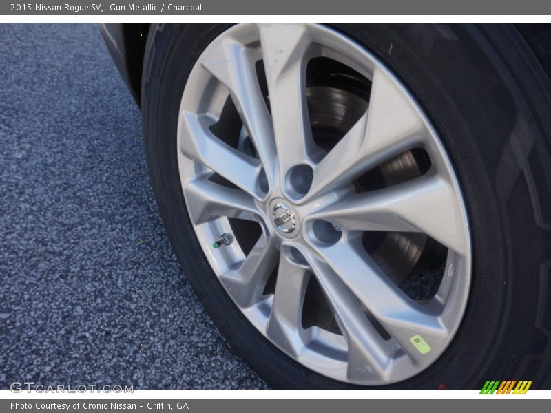 Gun Metallic / Charcoal 2015 Nissan Rogue SV