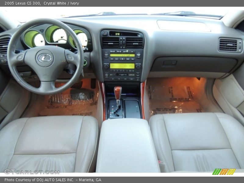 Crystal White / Ivory 2005 Lexus GS 300