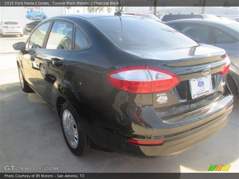 Tuxedo Black Metallic / Charcoal Black 2015 Ford Fiesta S Sedan