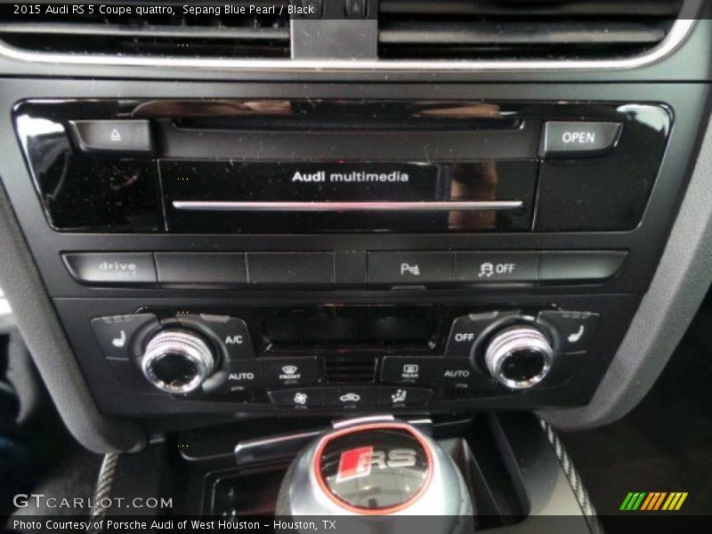 Controls of 2015 RS 5 Coupe quattro