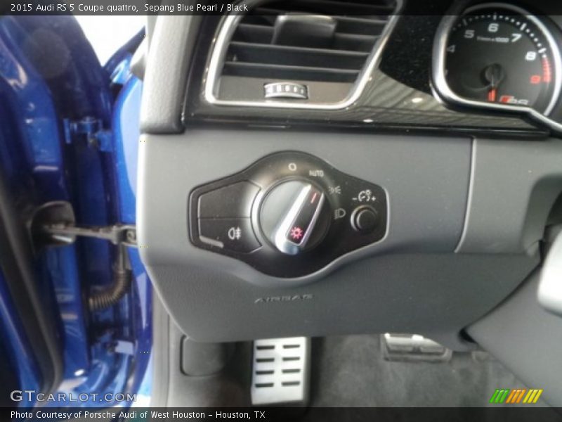 Controls of 2015 RS 5 Coupe quattro