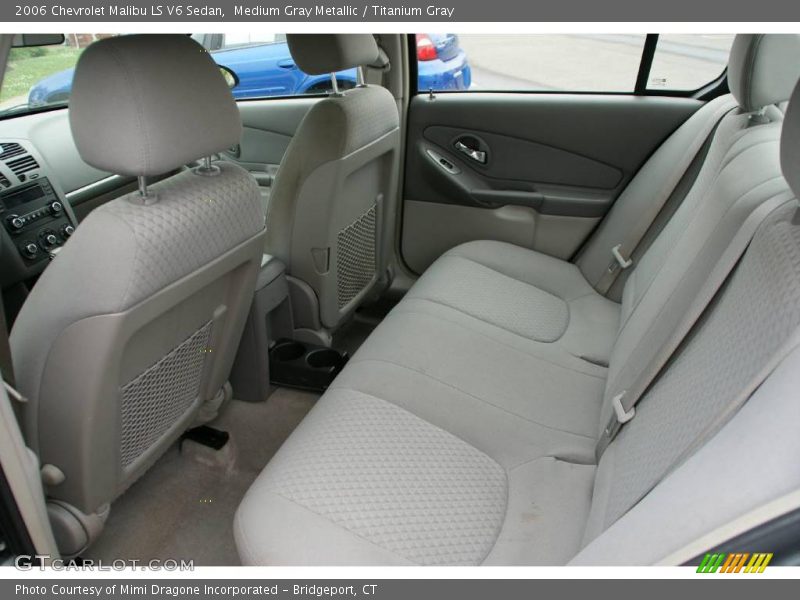 Medium Gray Metallic / Titanium Gray 2006 Chevrolet Malibu LS V6 Sedan