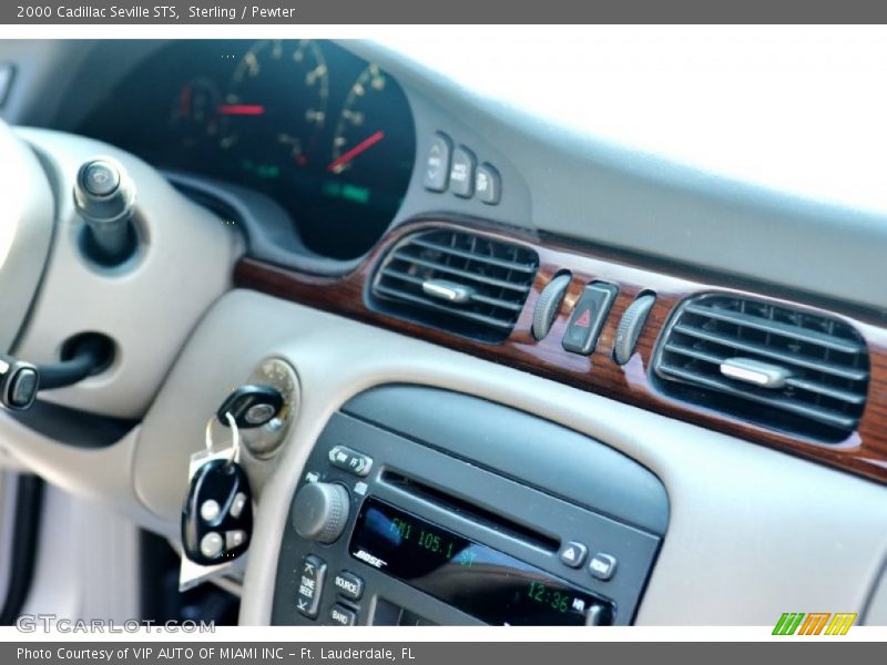 Sterling / Pewter 2000 Cadillac Seville STS