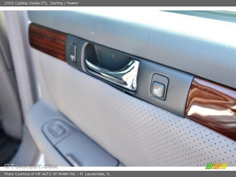 Sterling / Pewter 2000 Cadillac Seville STS
