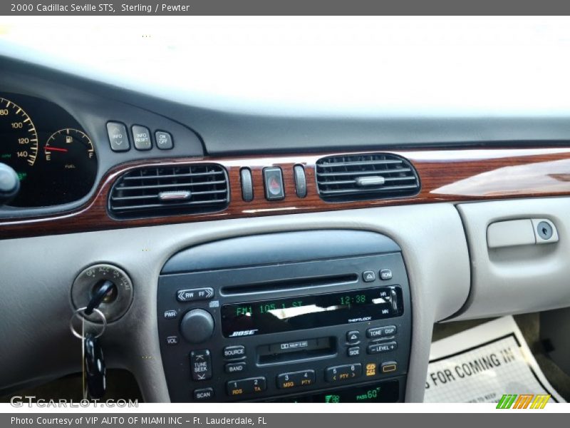 Sterling / Pewter 2000 Cadillac Seville STS