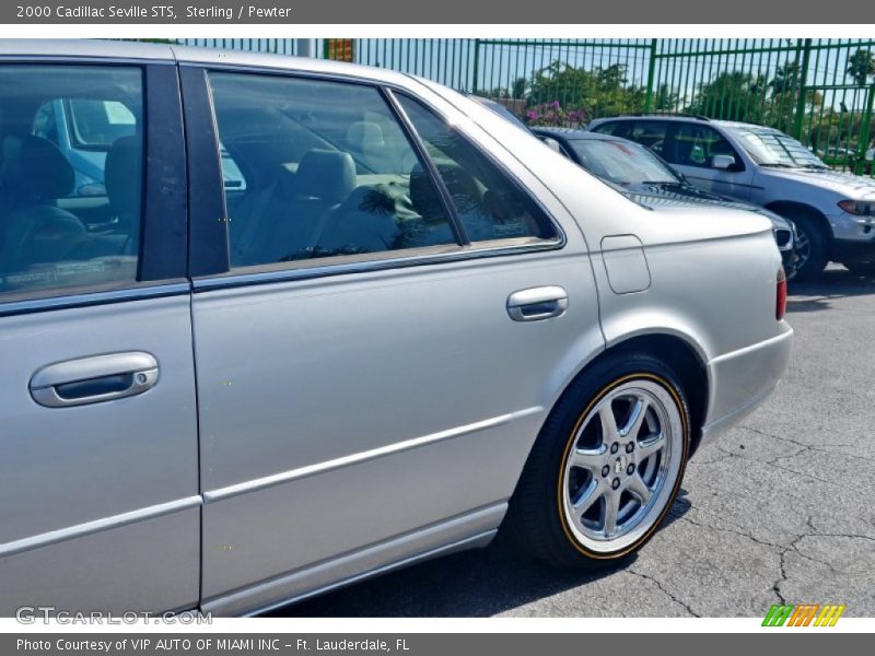 Sterling / Pewter 2000 Cadillac Seville STS