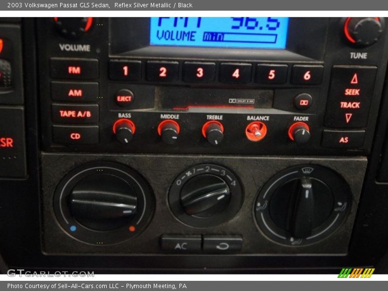 Reflex Silver Metallic / Black 2003 Volkswagen Passat GLS Sedan